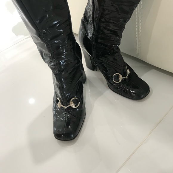 GUCCI Patent Leather Equestrian HorseBit Boots. AUTHENTIC - Picture 6 of 6